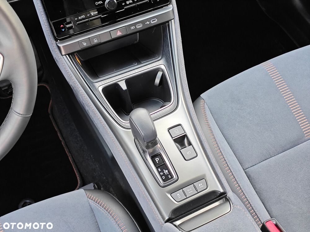 Lexus LBX 1.5 Hybrid Cool - 18