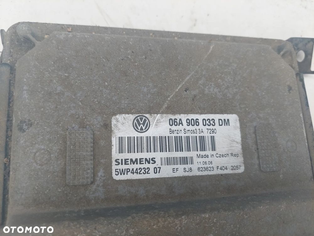 ZESTAW STARTOWY SKODA OCTAVIA I 06A906033DM 1.6B - 2