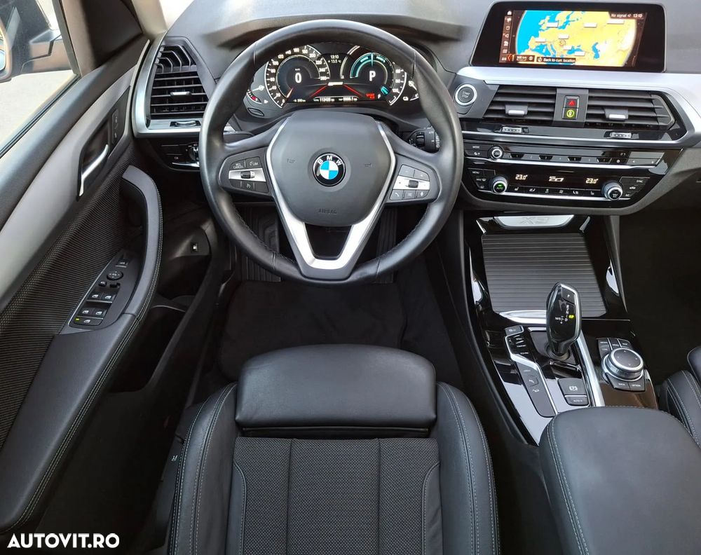 BMW X3 xDrive30e AT PHEV - 11