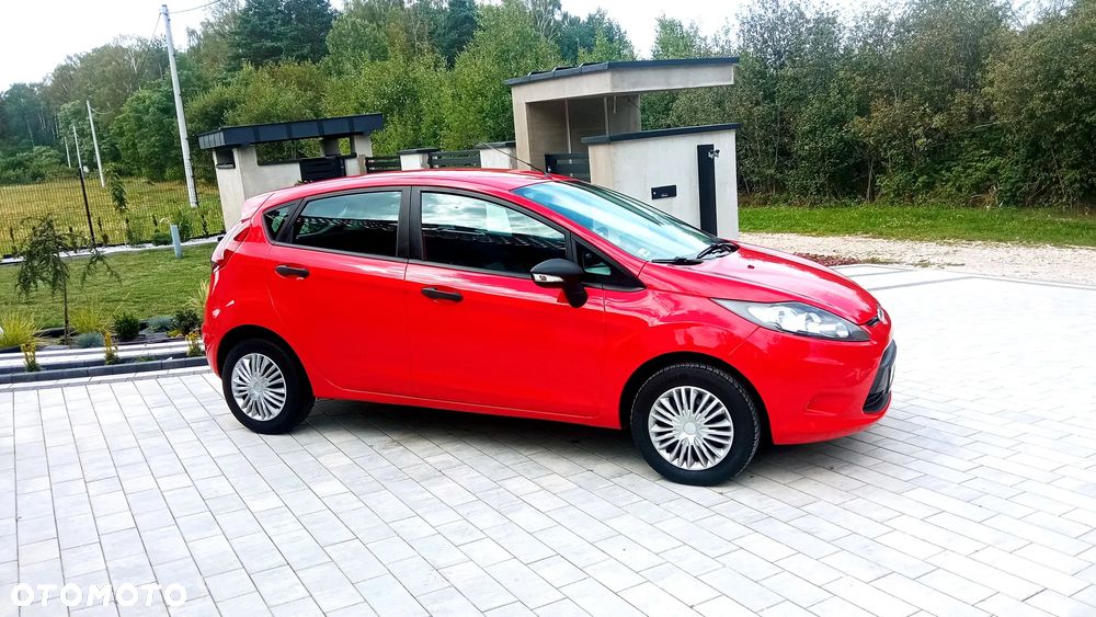 Ford Fiesta 1.4 TDCi Ambiente - 10
