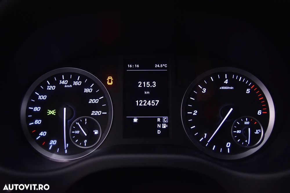 Mercedes-Benz Vito Tourer Extra-Lung 114 CDI 136CP RWD 9AT BASE - 10