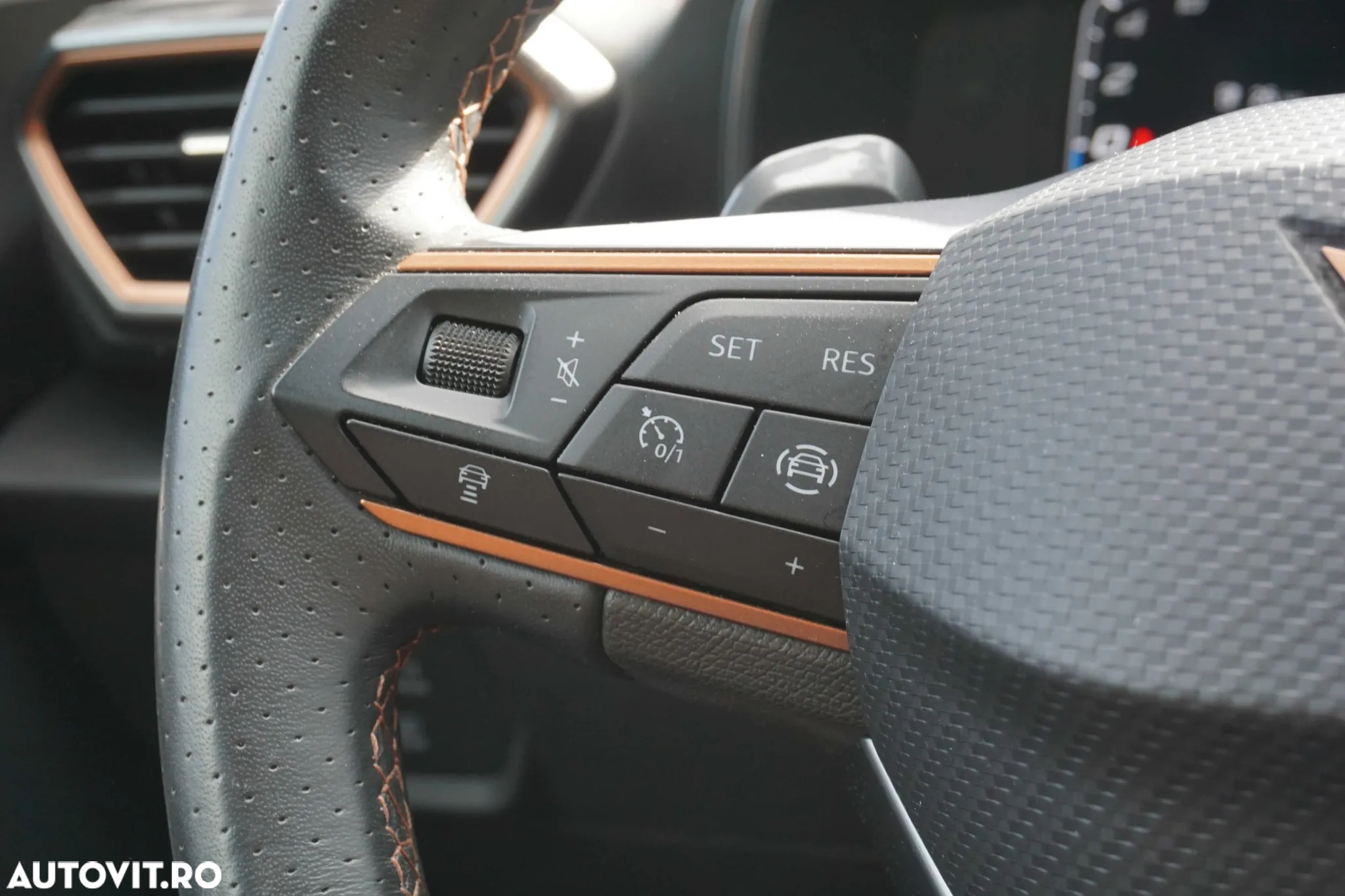 Cupra Formentor 1.4 e-HYBRID PHEV - 17