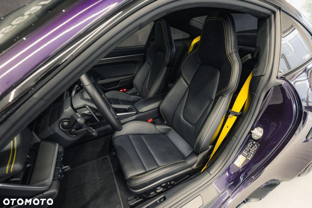 Porsche 911 Turbo S - 13