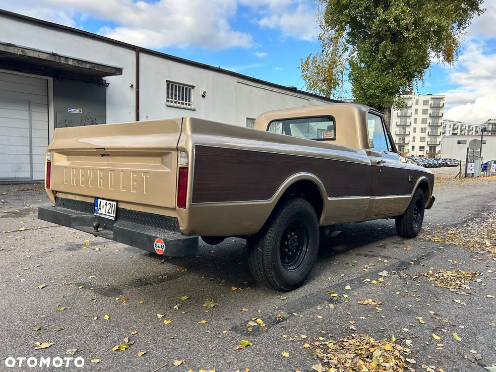 Chevrolet C-20 - 9