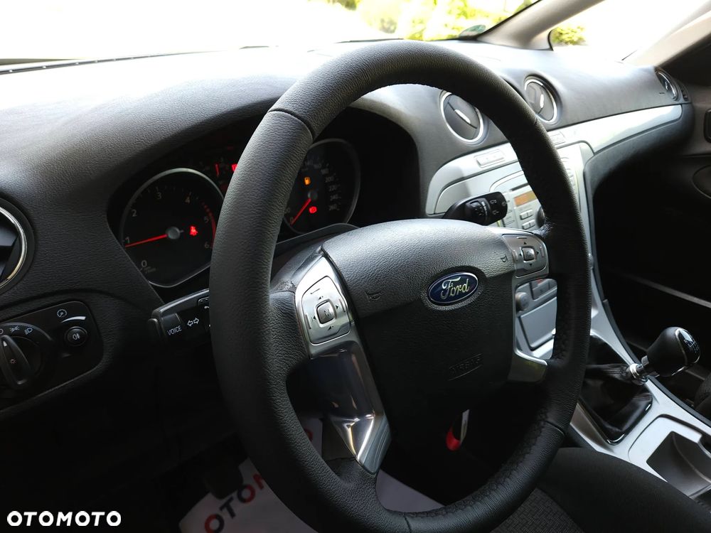 Ford S-Max 2.0 TDCi Titanium - 24