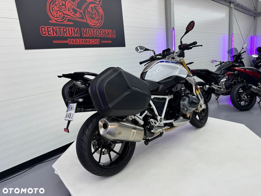 BMW R - 3