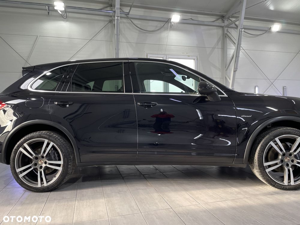 Porsche Cayenne - 4