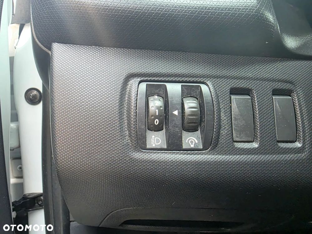 Renault Clio 1.2 16V Pack Dynamique - 17