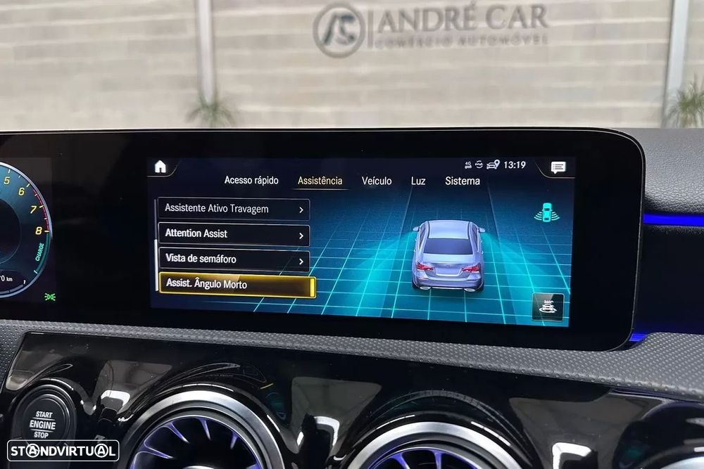 Mercedes-Benz A 250 Limousine e 8G-DCT AMG Line - 37