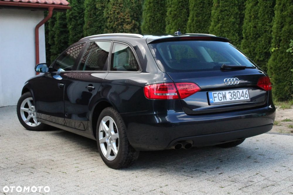 Audi A4 Avant 2011 photo 3