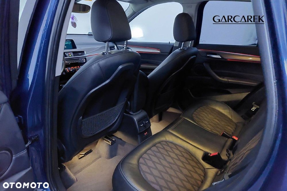 BMW X1 sDrive16d xLine - 16