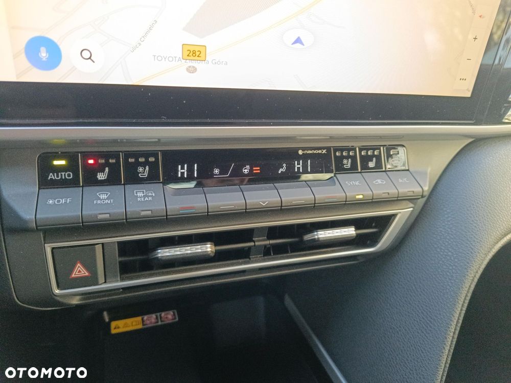 Toyota Camry - 14