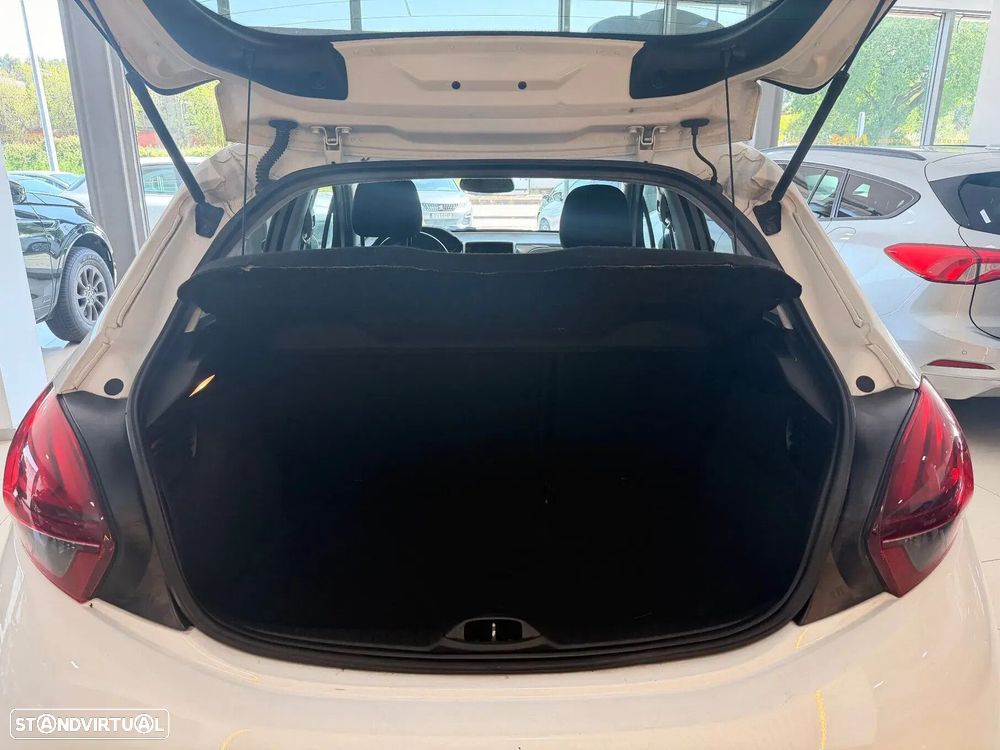 Peugeot 208 1.5 BlueHDi Signature - 14