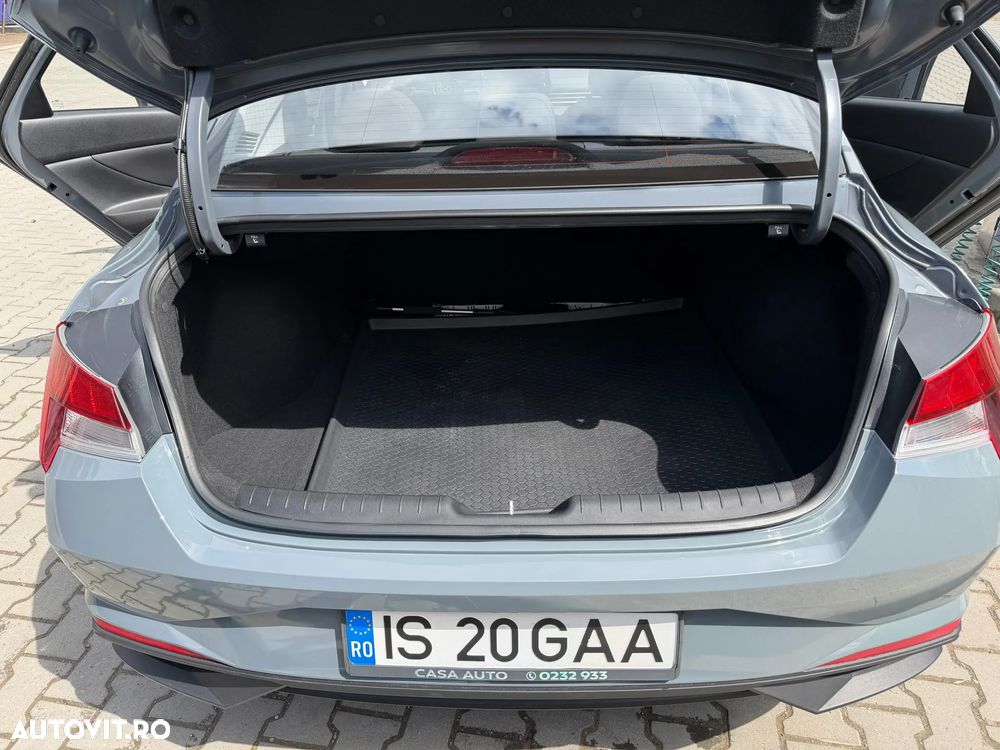 Hyundai Elantra 1.6 l 123 CP 6MT Comfort - 9