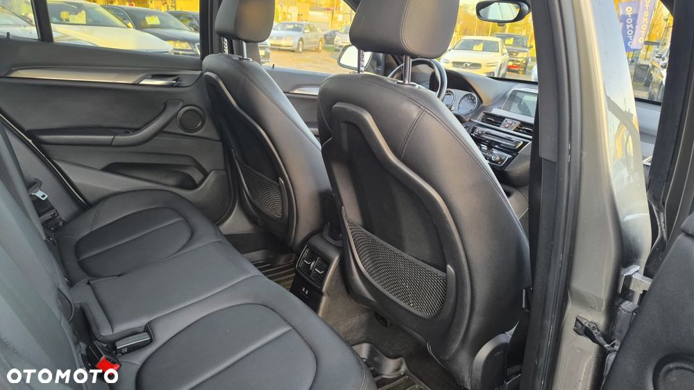 BMW X1 xDrive25i GPF Sport Line - 20