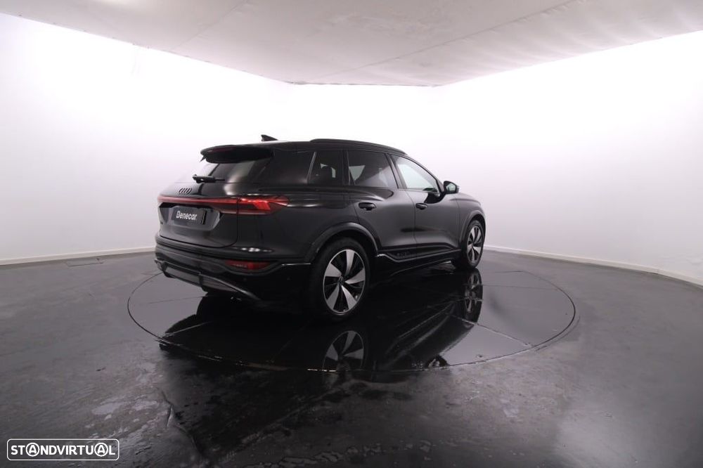 Audi Q6 e-tron - 8