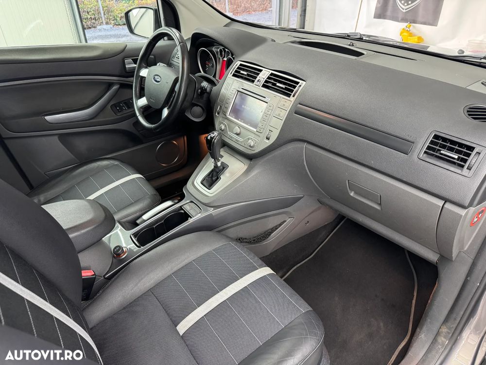 Ford Kuga 2.0 TDCi Powershift 4WD Titanium - 20