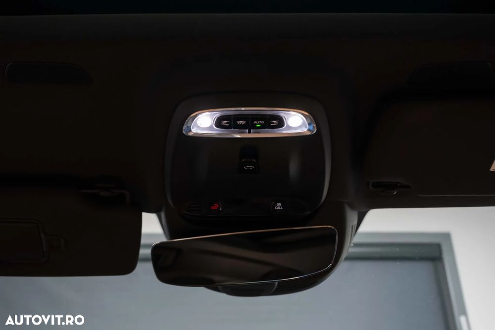 Volvo S90 D4 Inscription - 32