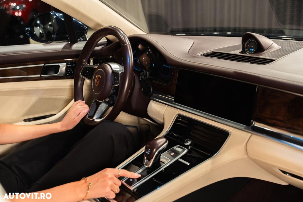 Porsche Panamera - 13