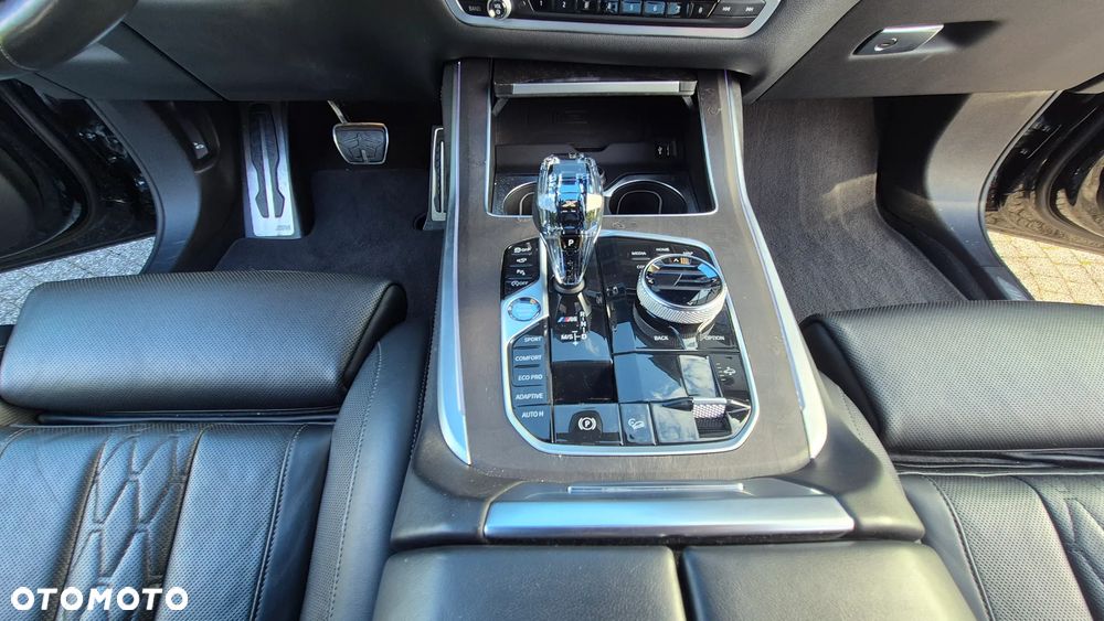 BMW X7 M50i sport - 19