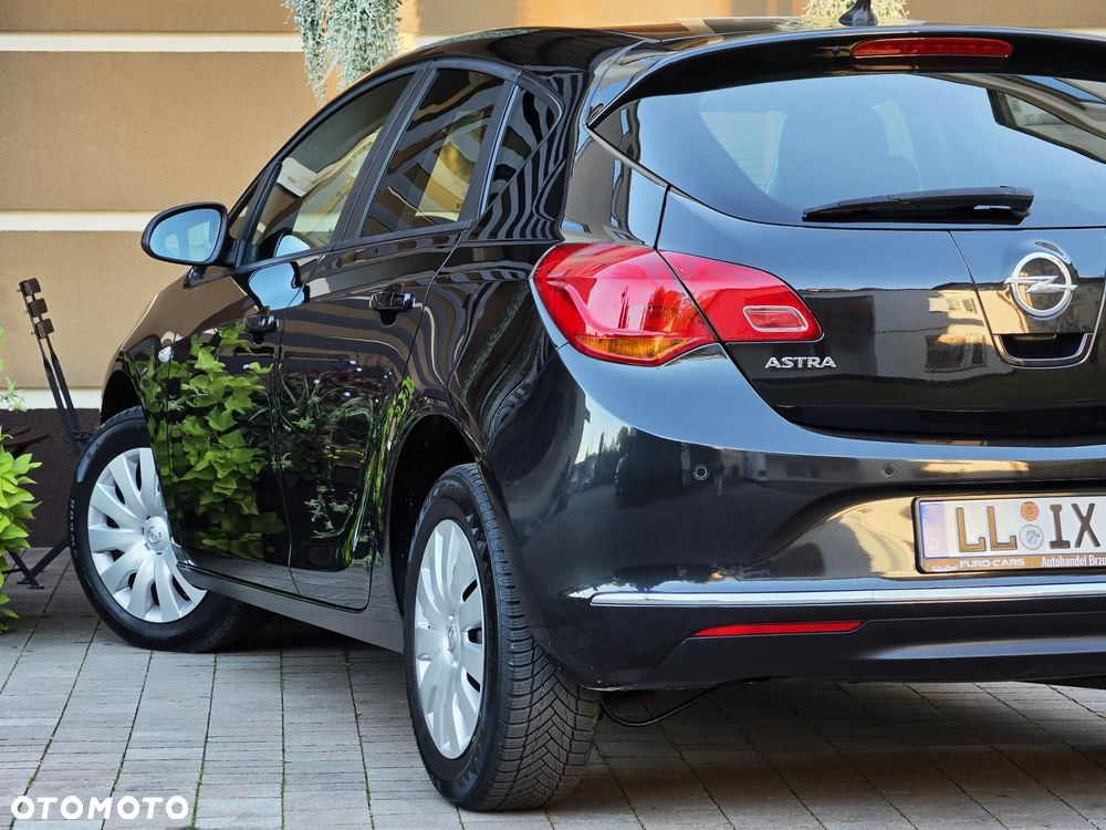 Opel Astra 1.4 T Cosmo EU6 - 30