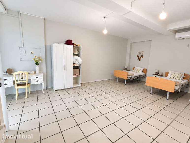 OPORTUNIDADE DE INVESTIMENTO NO CENTRO DE SÃO JOÃO DA MADEIRA - Grande imagem: 2/14