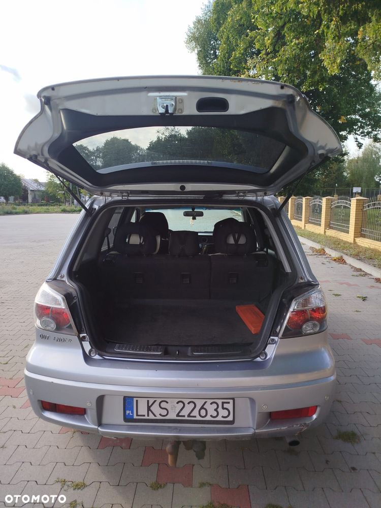 Mitsubishi Outlander 2.4 Dakar - 6