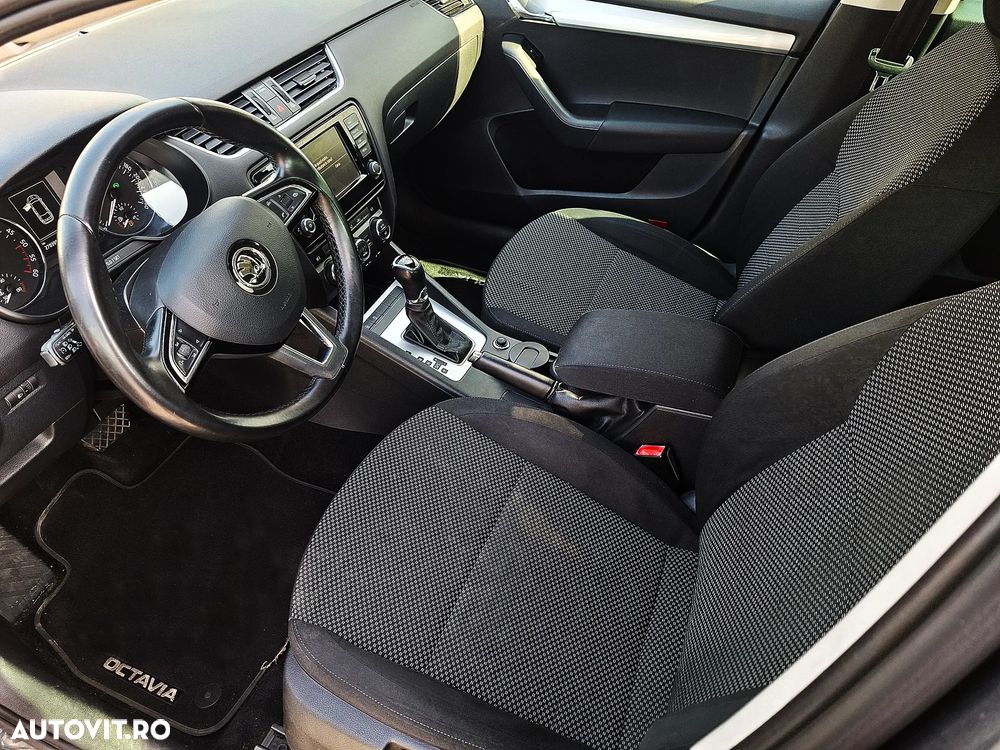 Skoda Octavia 1.6 TDI (Green tec) DSG Style - 7