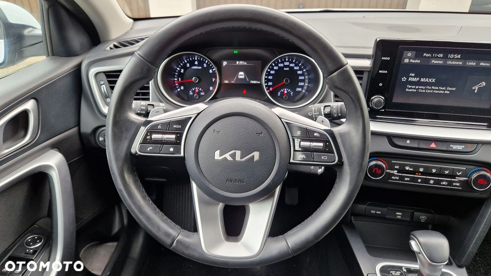 Kia Ceed - 10