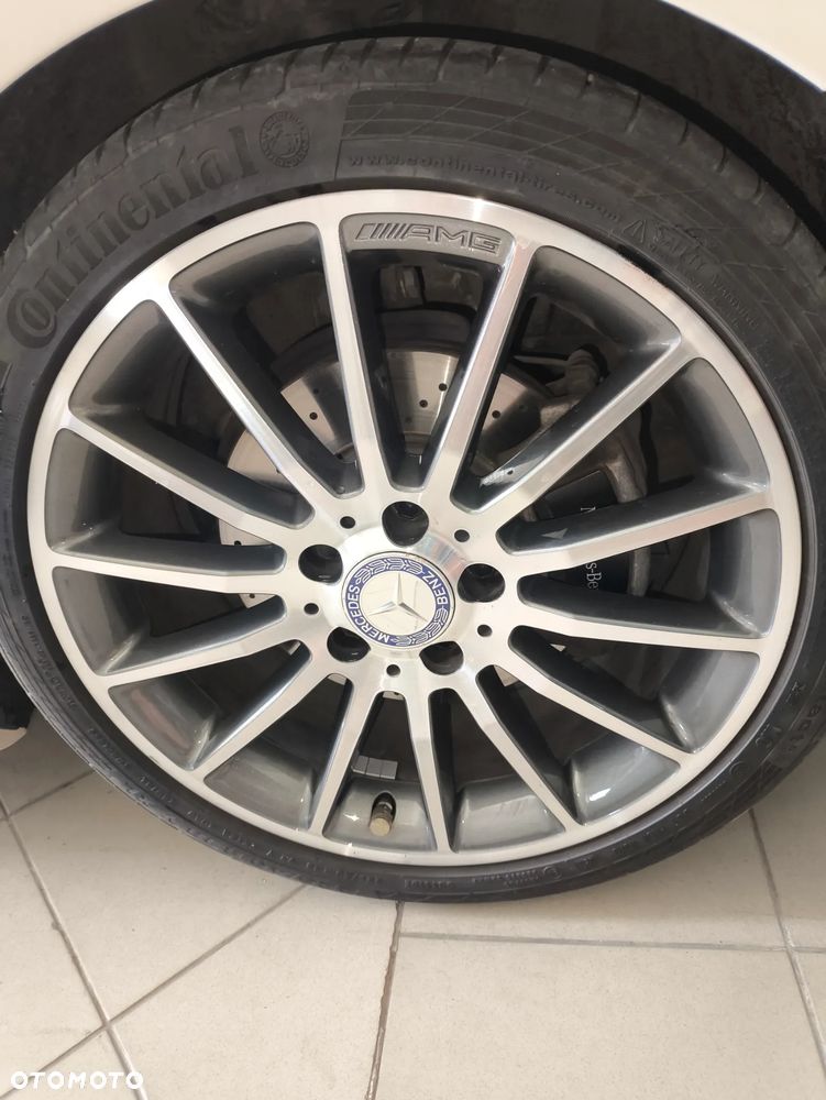 Mercedes-Benz CLA 200 7G-DCT AMG Line - 14