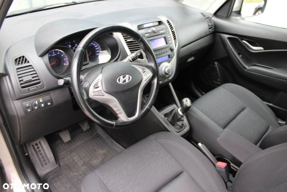 Hyundai ix20 - 10