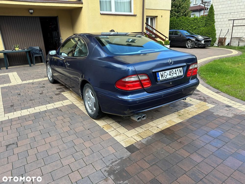 Mercedes-Benz CLK 320 - 21