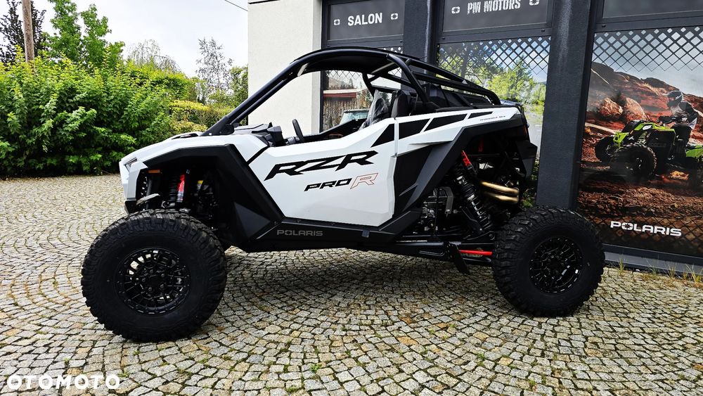 Polaris RZR - 8