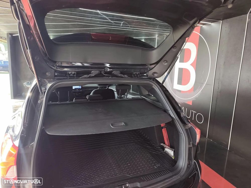 Ford Focus SW 1.0 EcoBoost MHEV ST-Line - 15