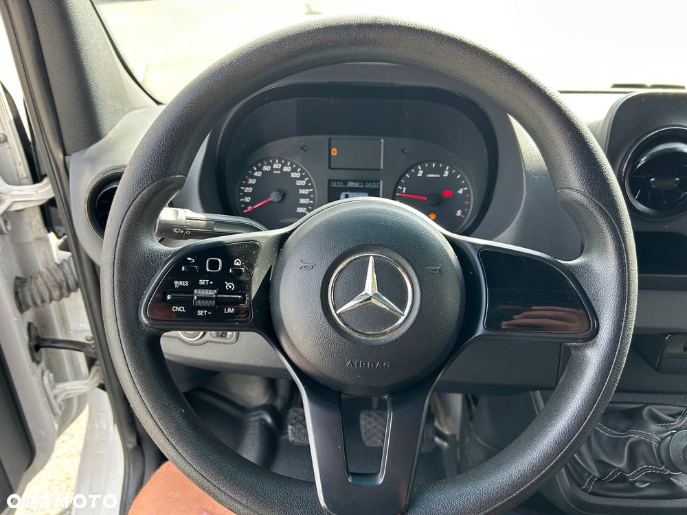 Mercedes-Benz sprinter - 11