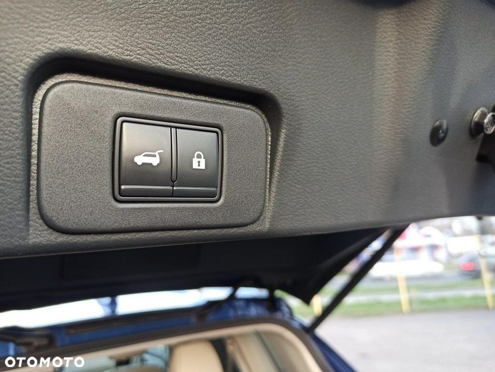 Nissan Rogue - 14