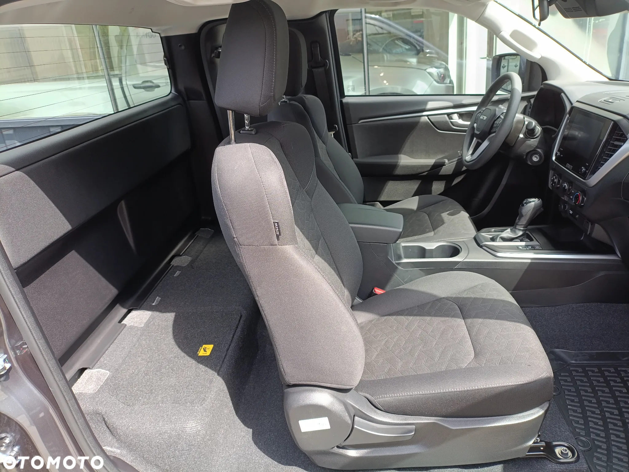 Isuzu D-Max 1.9 EC LS - 10