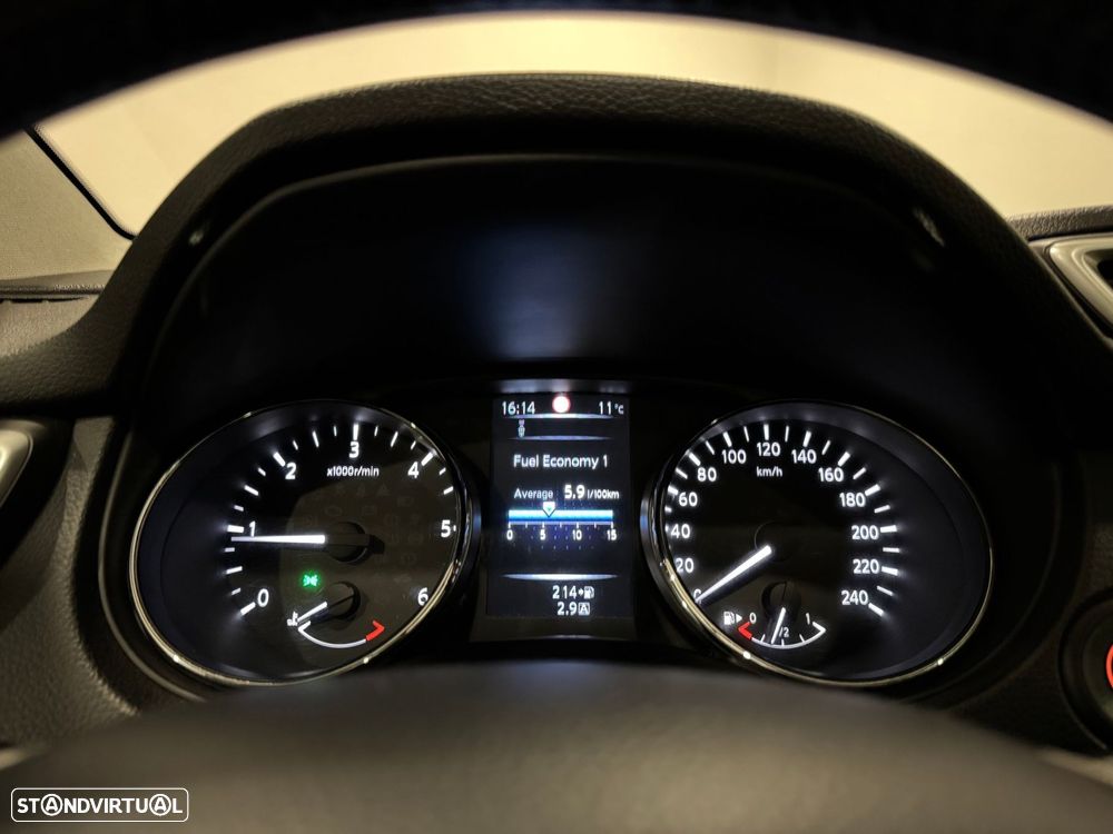 Nissan Qashqai 1.5 dCi N-Connecta 18 - 44