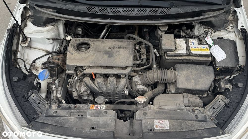 Kia Ceed 1.4 CVVT Attract - 33