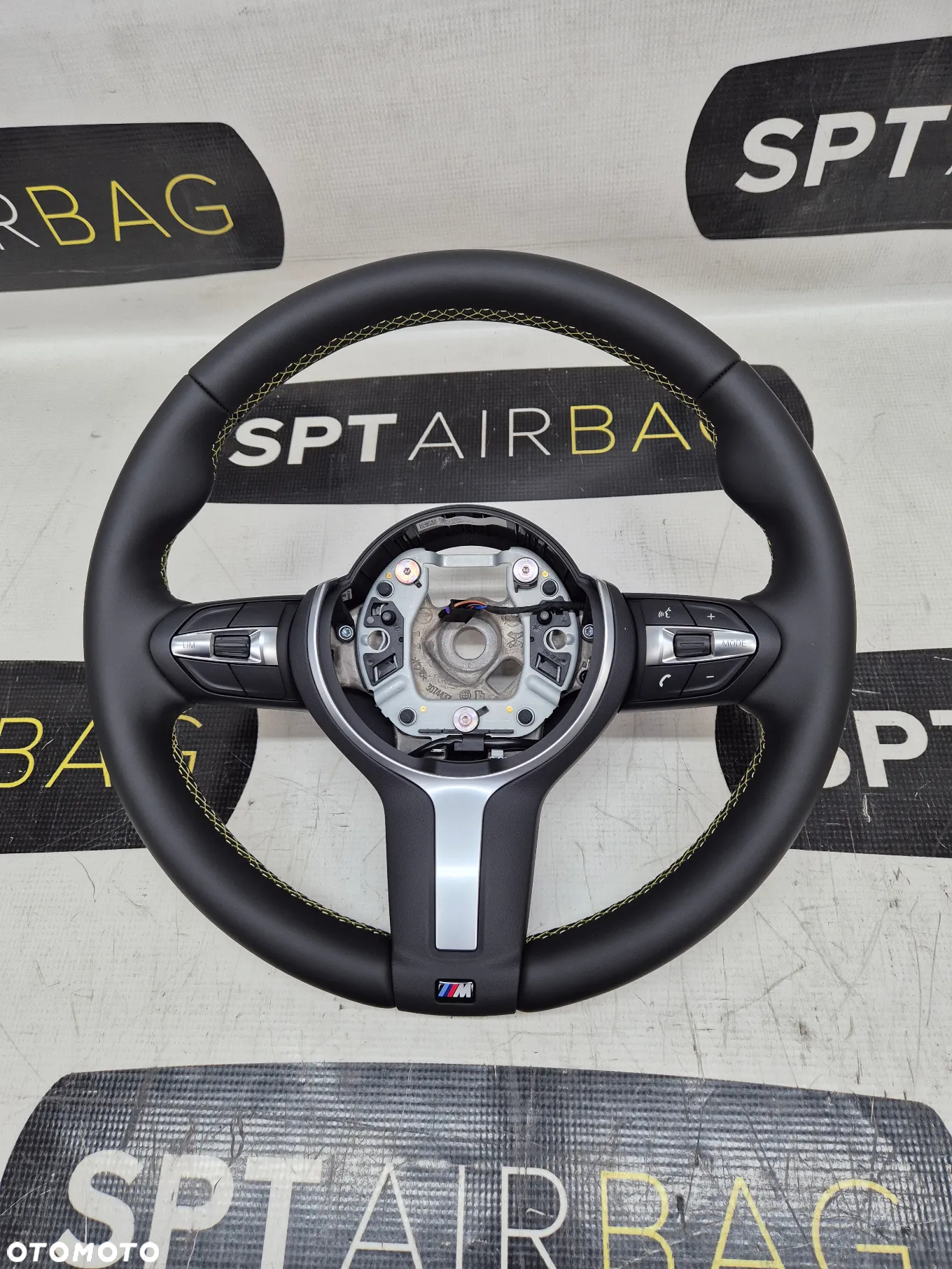 BMW X1 F48 X2 F39 KIEROWNICA Z PODUSZKĄ POWIETRZNĄ KIEROWCY ORYGINALNA NOWA Z ŻÓŁTĄ NITKĄ AIRBAG - 3