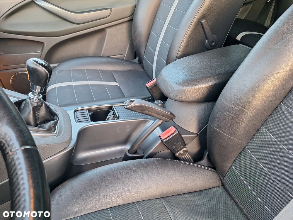 Ford Kuga 2.0 TDCi Individual - 25