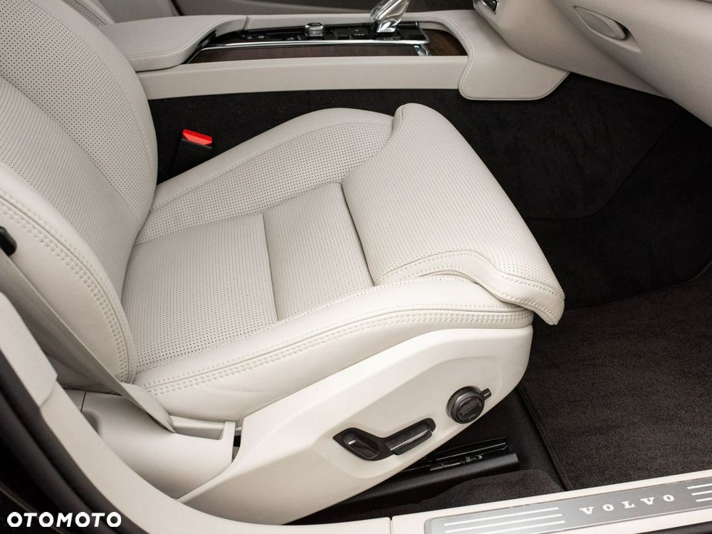 Volvo S90 B6 B AWD Inscription - 31