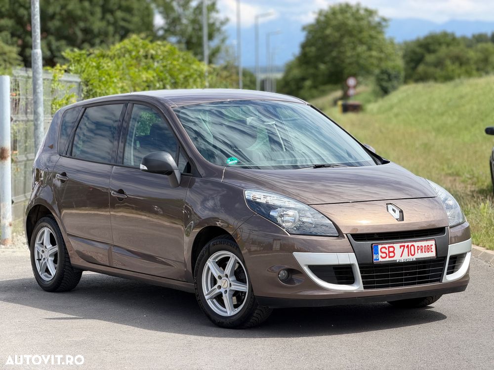 Renault Scenic 1.6 16V 110 Dynamique - 4
