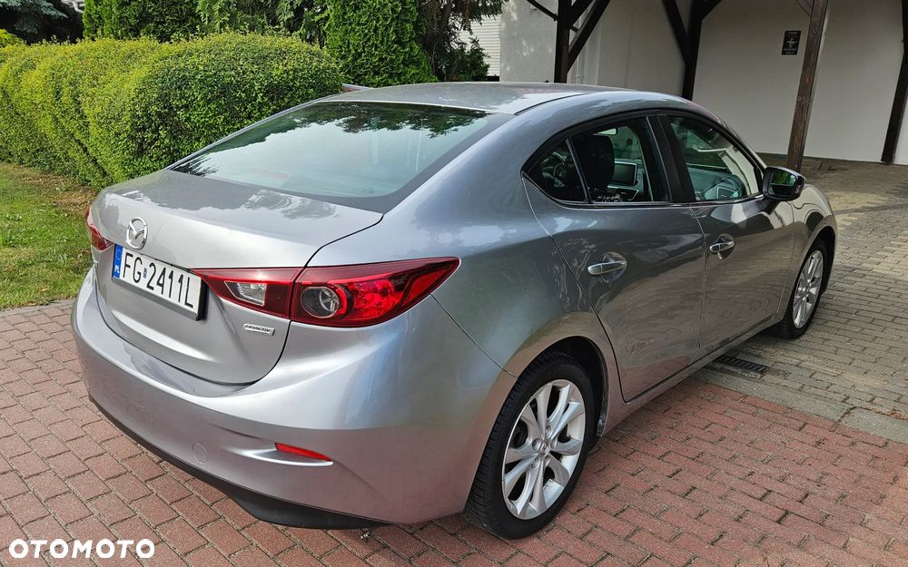 Mazda 3 - 4