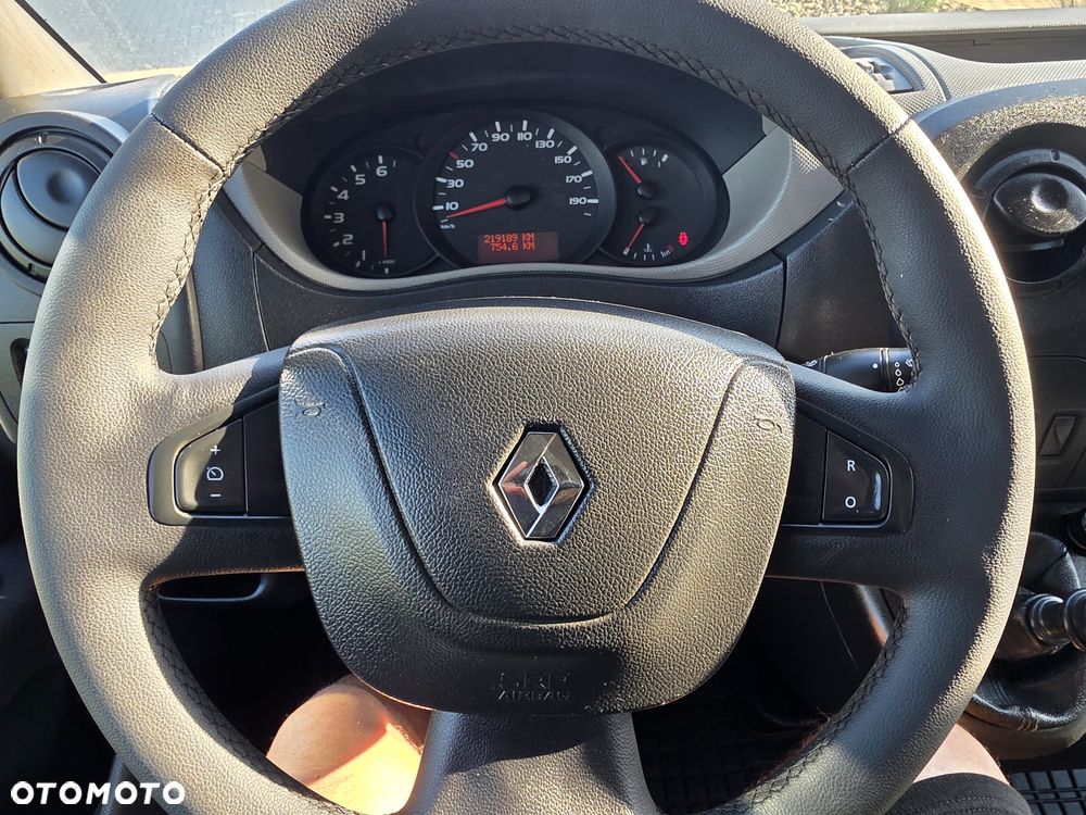 Renault Master - 25