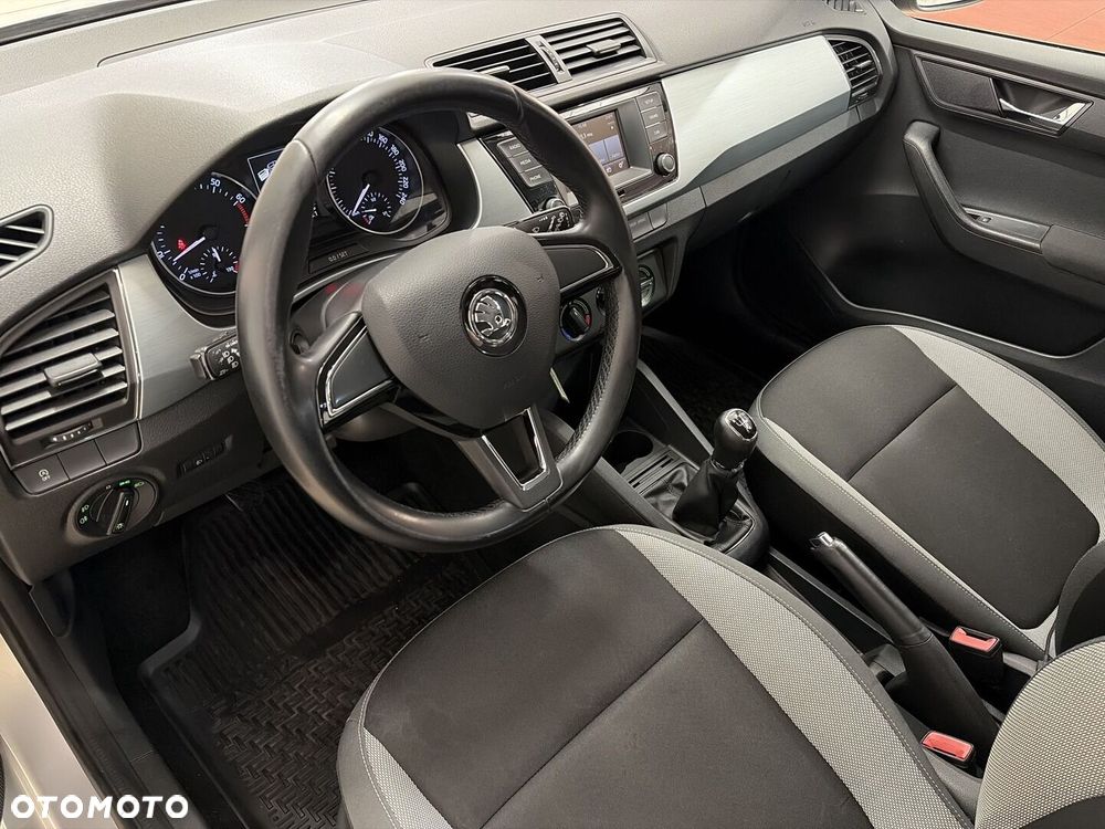 Skoda Fabia 1.2 TSI Active - 11