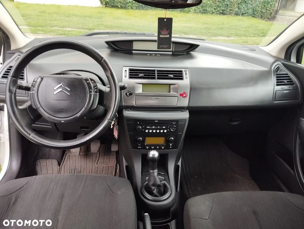 Citroën C4 1.4 16V SX - 6