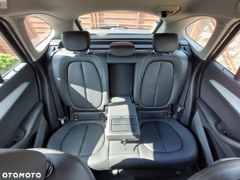 BMW X1 sDrive18i Advantage - 4