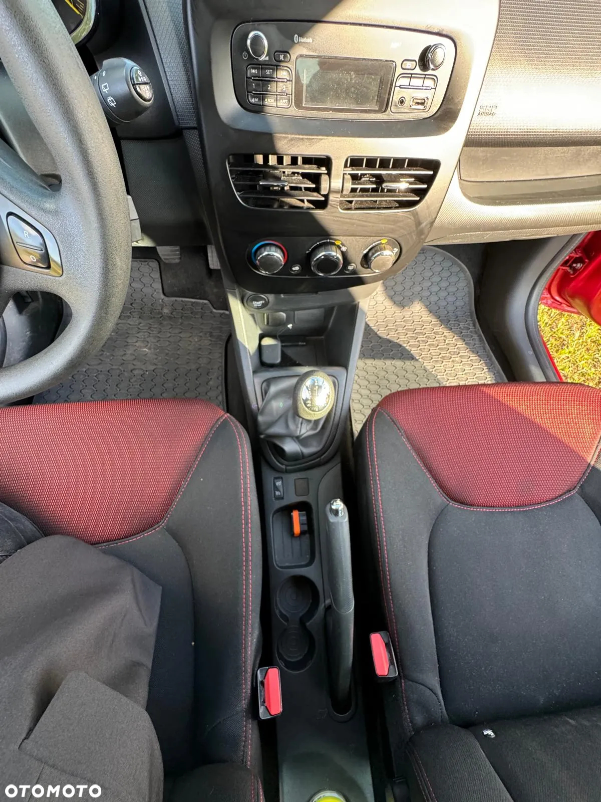Renault Clio - 19