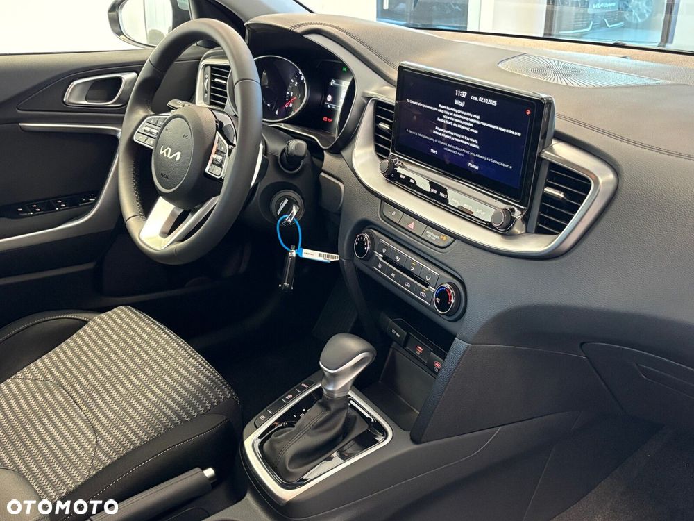 Kia XCeed - 15